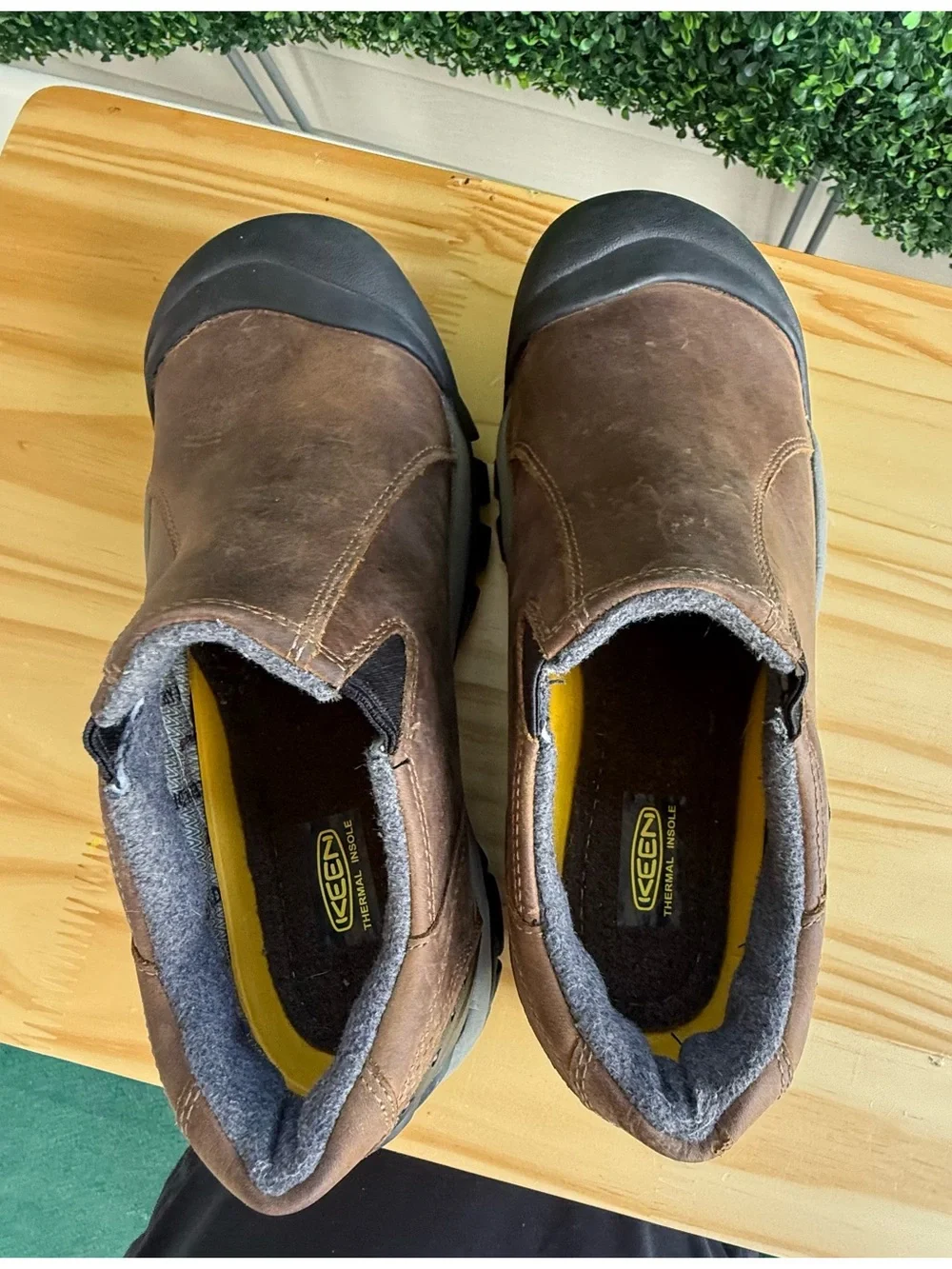 KEEN Brixen Low Mens 8 Waterproof Insulated Leather Slip On Shoes
